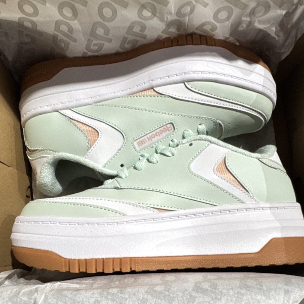 Reebok Club C Extra Mint Green White Gum Kids Lace Up Low Top Sneaker Size 6